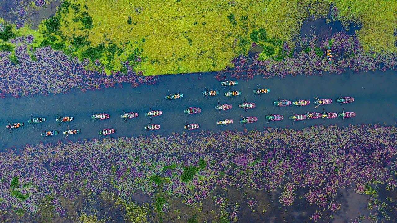 Ninh Binh Boat Ride Excursion 1 Day